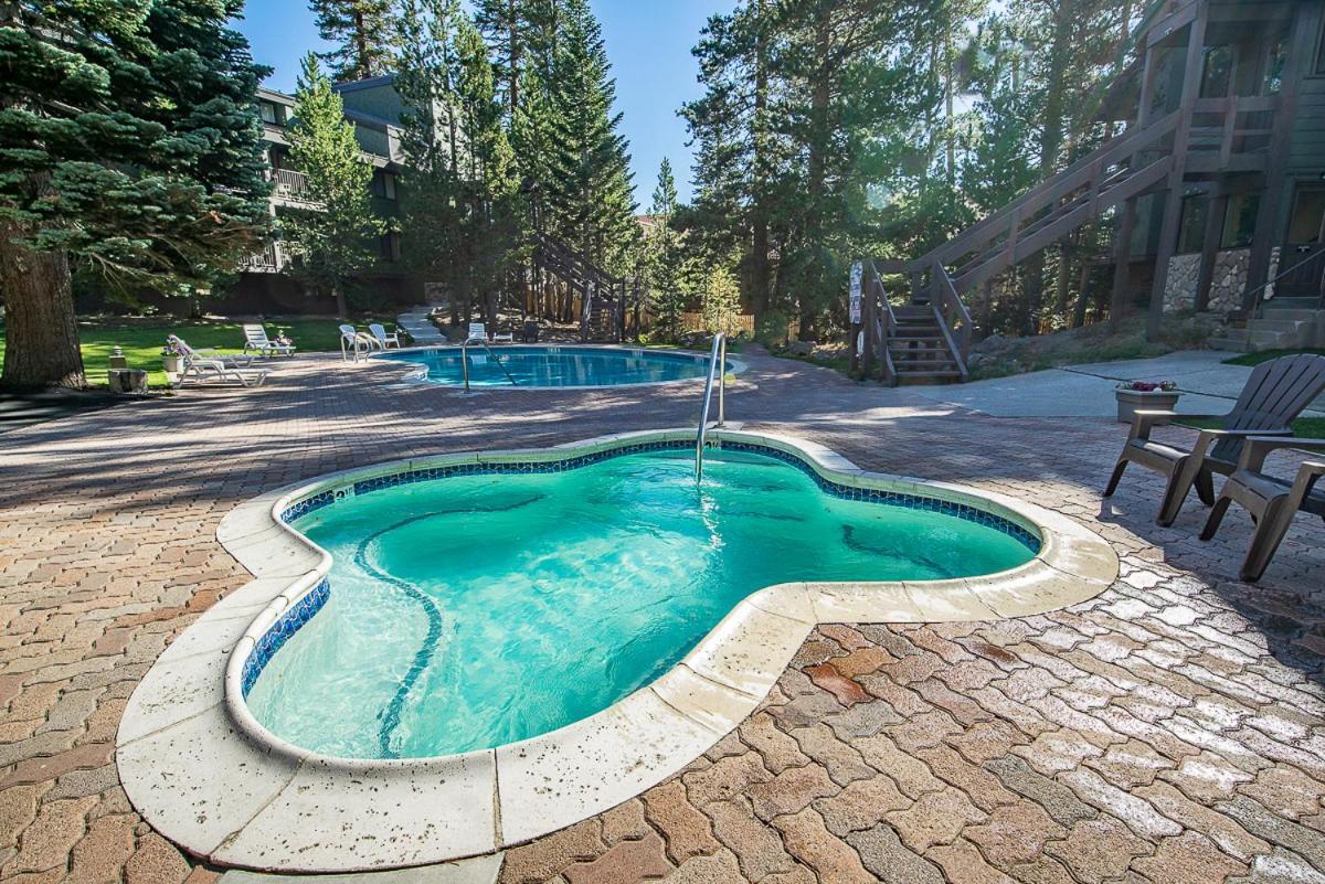 Fully Renovated! St Anton #17 Ski In Ski Out 1 Bedroom 1 Bathroom Condo! Sleeps Up To 4! Mammoth Lakes Eksteriør billede