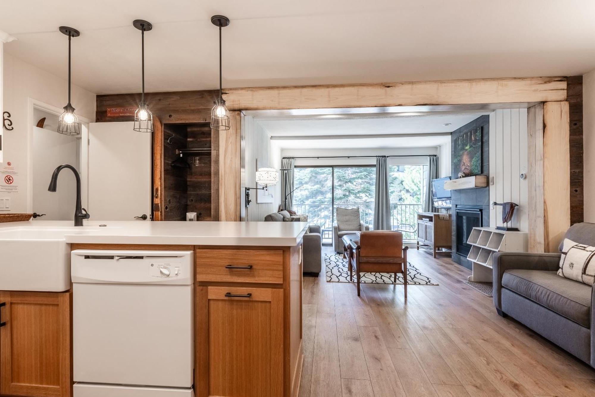 Fully Renovated! St Anton #17 Ski In Ski Out 1 Bedroom 1 Bathroom Condo! Sleeps Up To 4! Mammoth Lakes Eksteriør billede